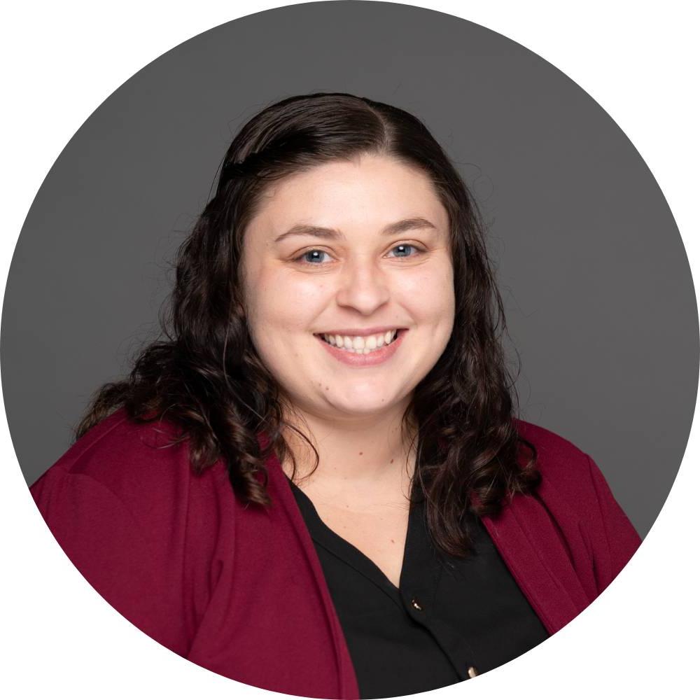 Jaime Guzior smiling for her GVSU headshot